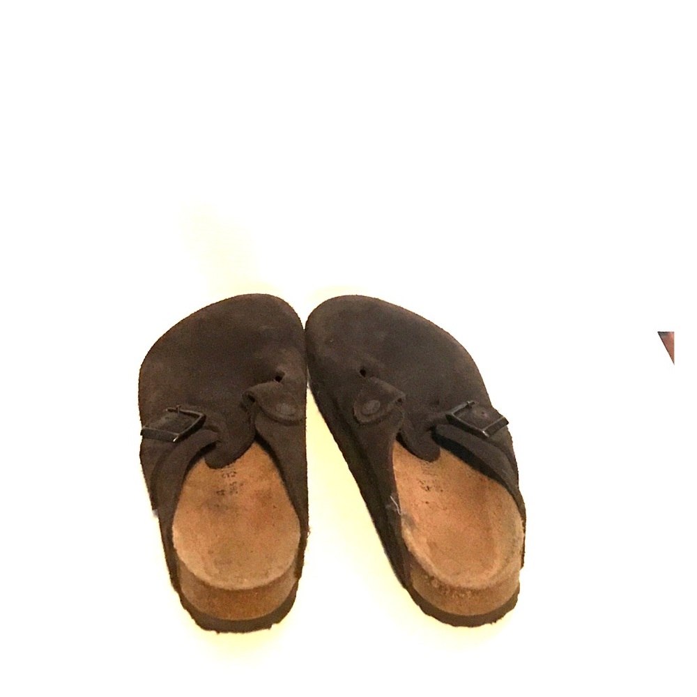 Birkenstock’s Boston Brown Close-toe Slide-on’s