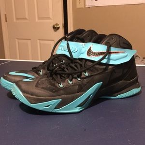 Nike Lebron basketball shoes