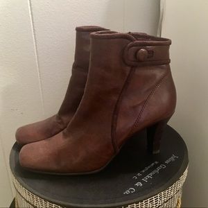 Liz Claiborne espresso booties w/ heel!