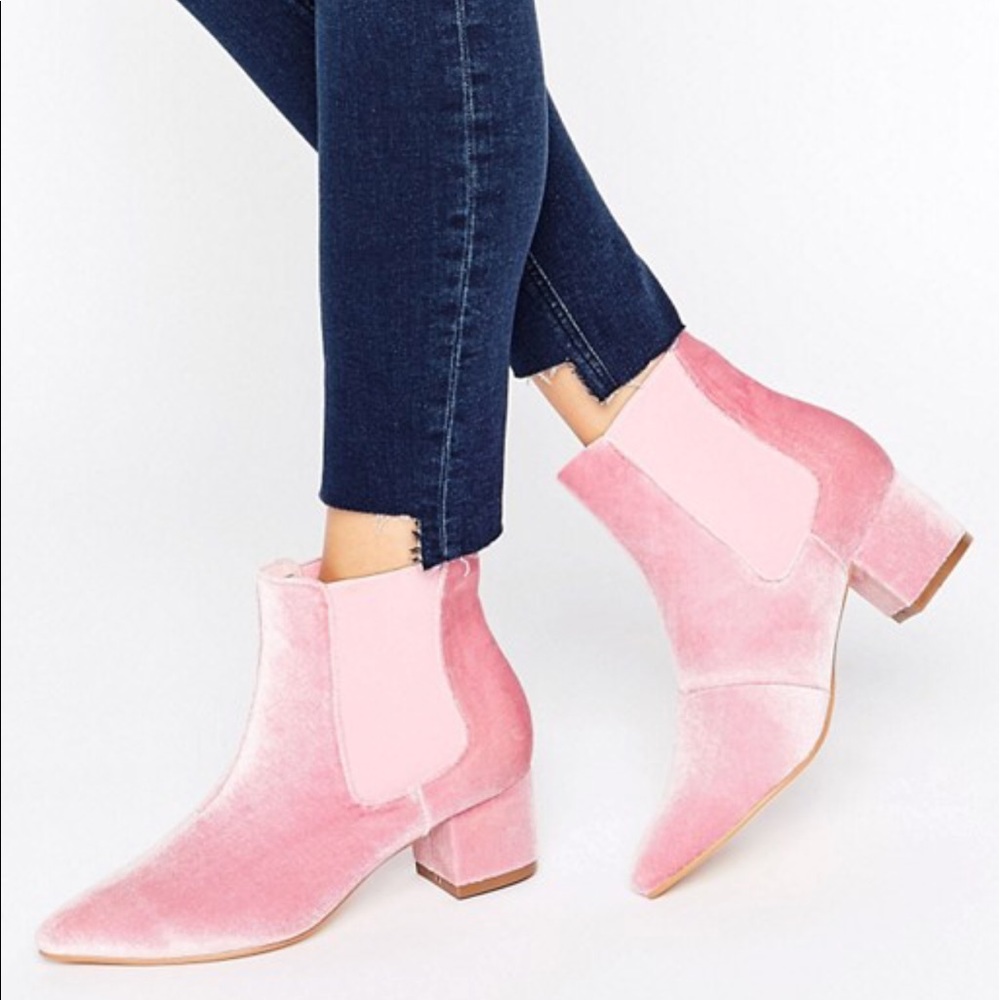 Truffle point toe block heel boots