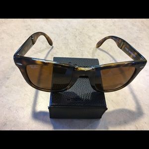 Folding Ray-Ban Tortoise Wayfarers