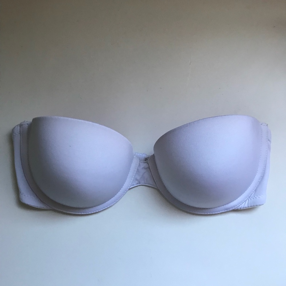 Candie’s Convertible Multi-way Strapless Bra