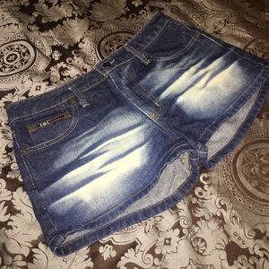 LEI brand jean shorts LEI brand jean shorts
