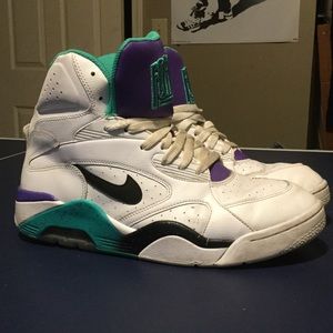 Nike Air Force mid 180