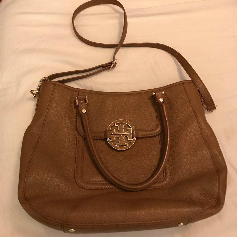 Tory Burch "Amanda" Hand/shoulder bag