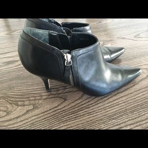 Ann taylor size 7