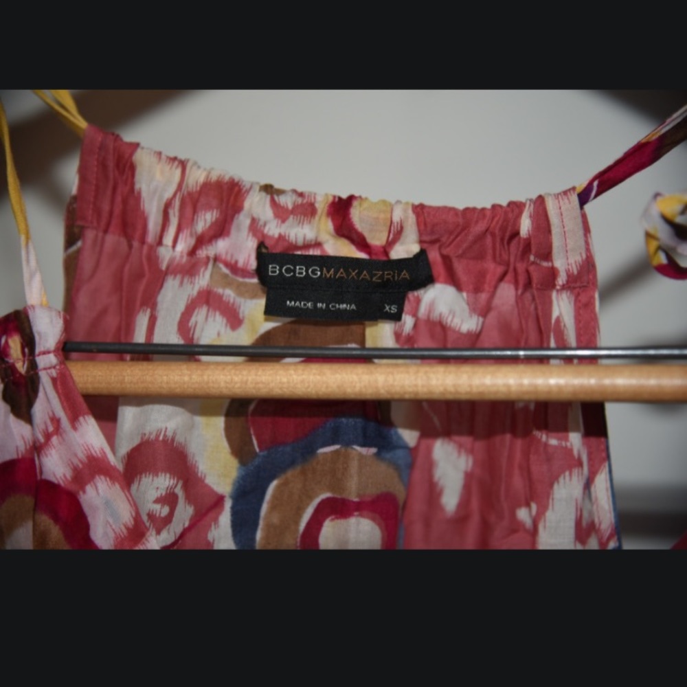 Bcbg Maxazria Patterned Thin Strap Flowy Tank Xs - image 2