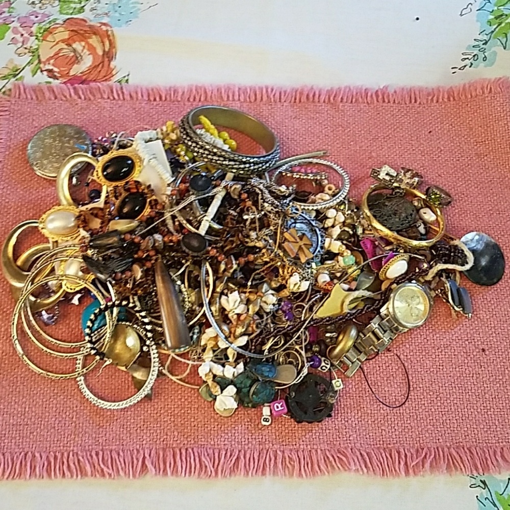 Jewelry rings bracelets other wear odds ends junk