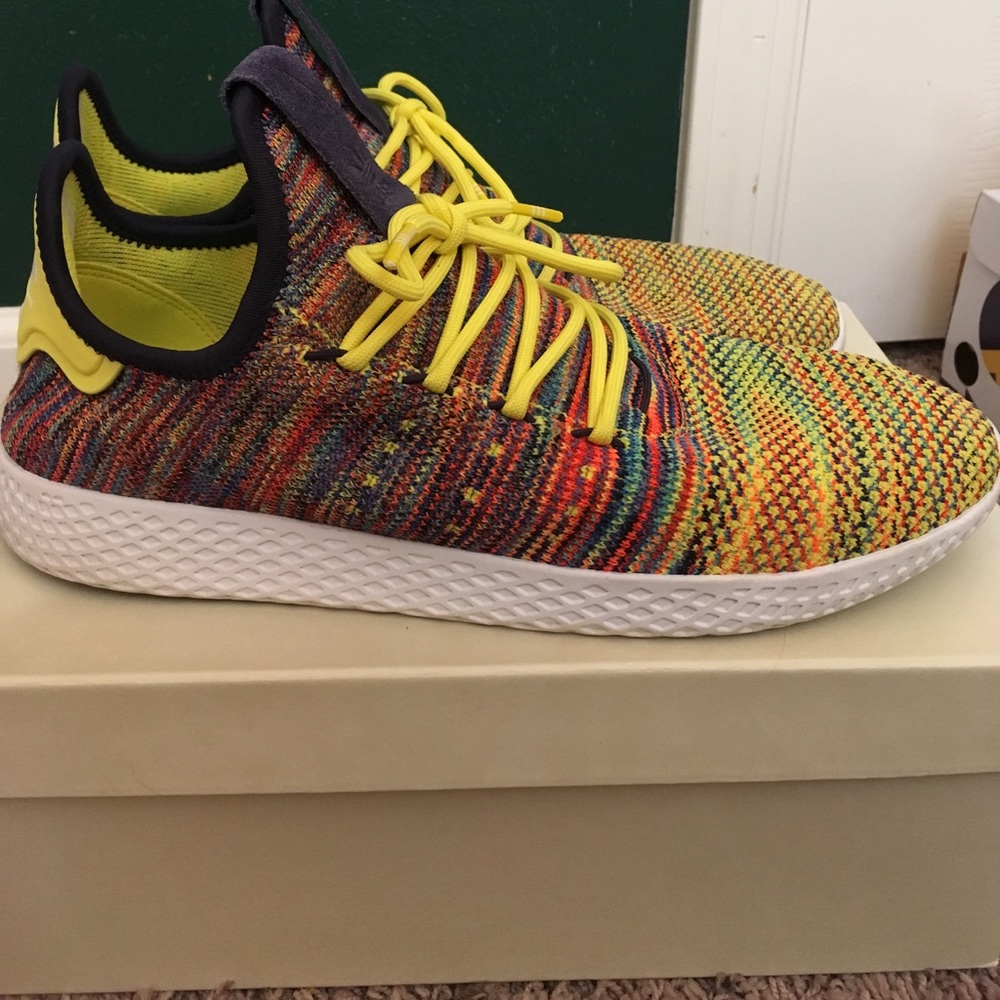 Pharrell adidas tennis hu human race