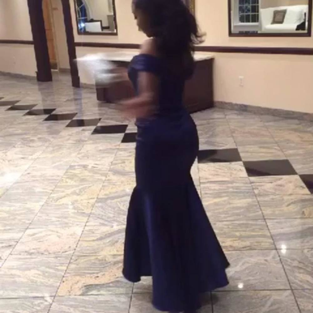 Meet your Posher, Esi