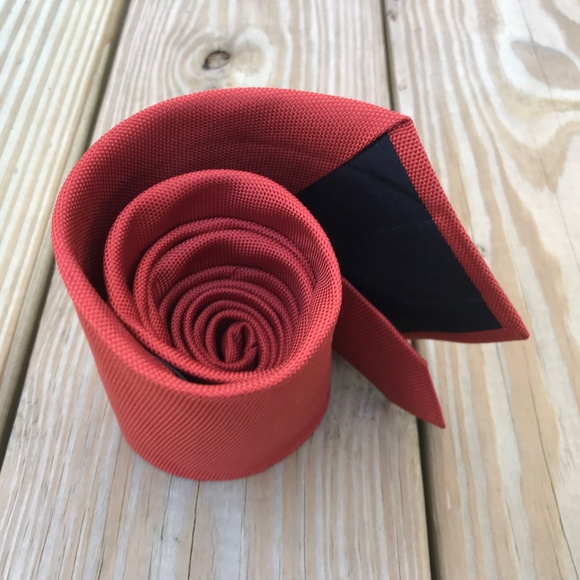 Van Heusen Mens Tie Fashion Red Tie All Silk USA - Picture 7 of 8