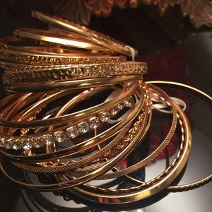 Double set of gold bangles Double set of gold bangles