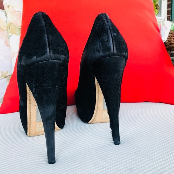 Alejandro Ingelmo Black Pony Hair Round Toe Pumps - Picture 3 of 7