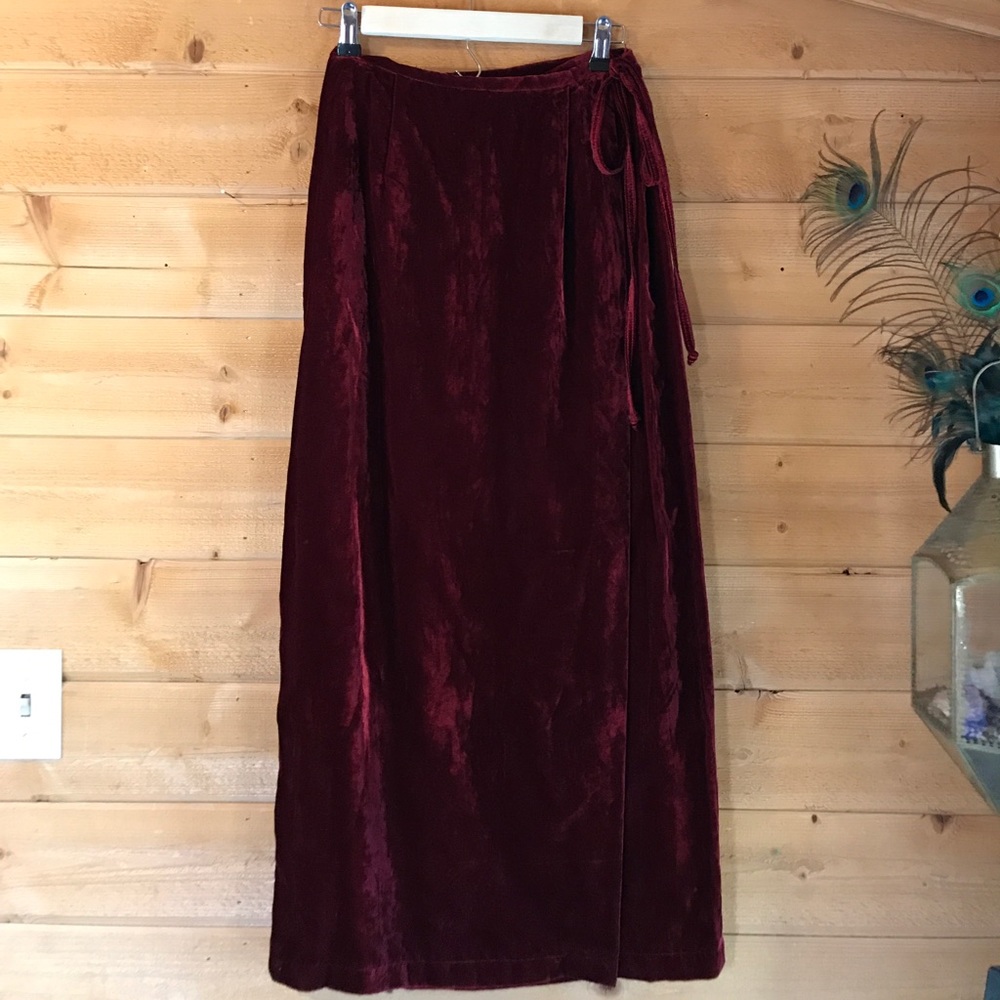 Crushed velvet wrap skirt | cranberry