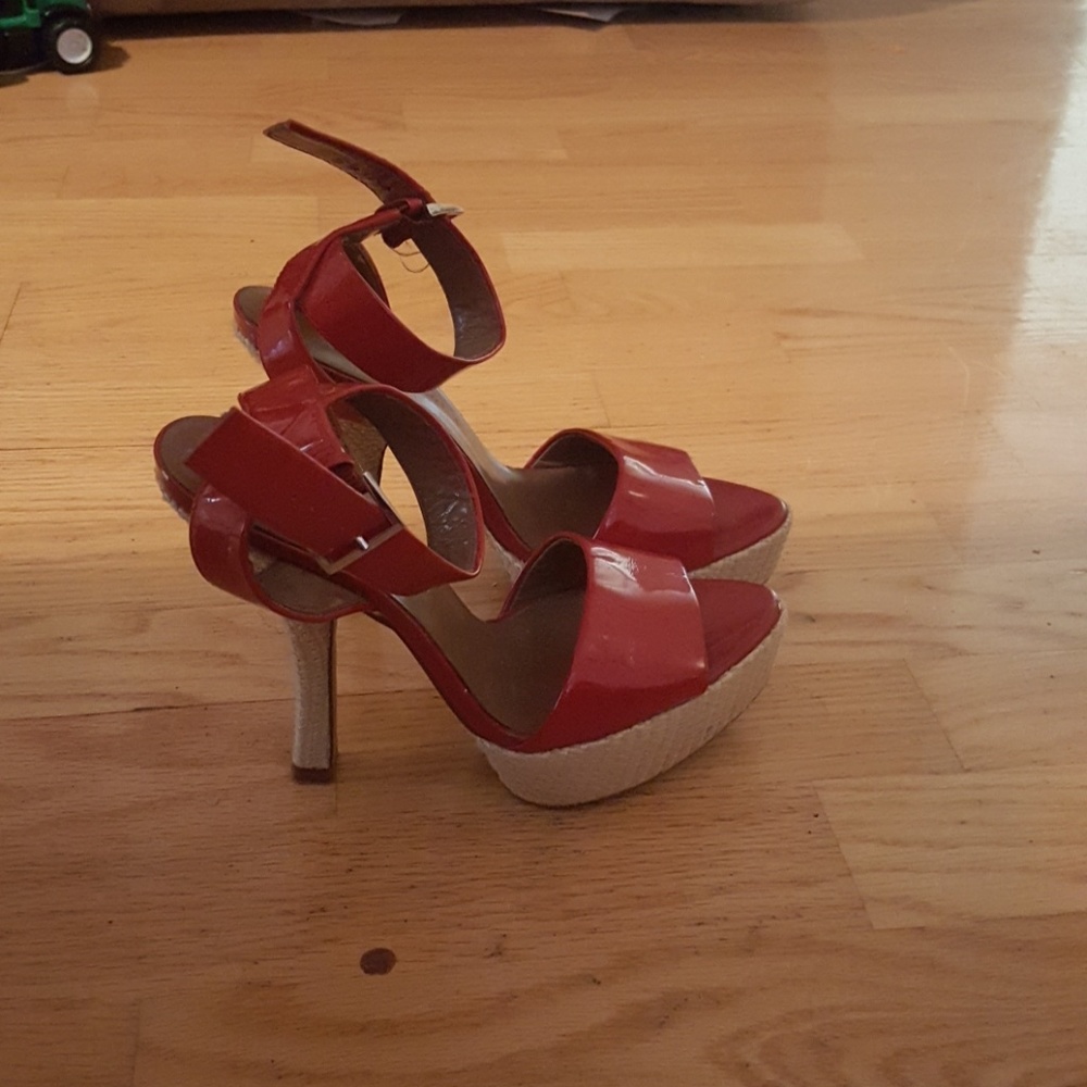 Michael Kors size 5.5 red and tan shoes!