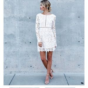 WHITE LACE DRESS 🎉 SALE