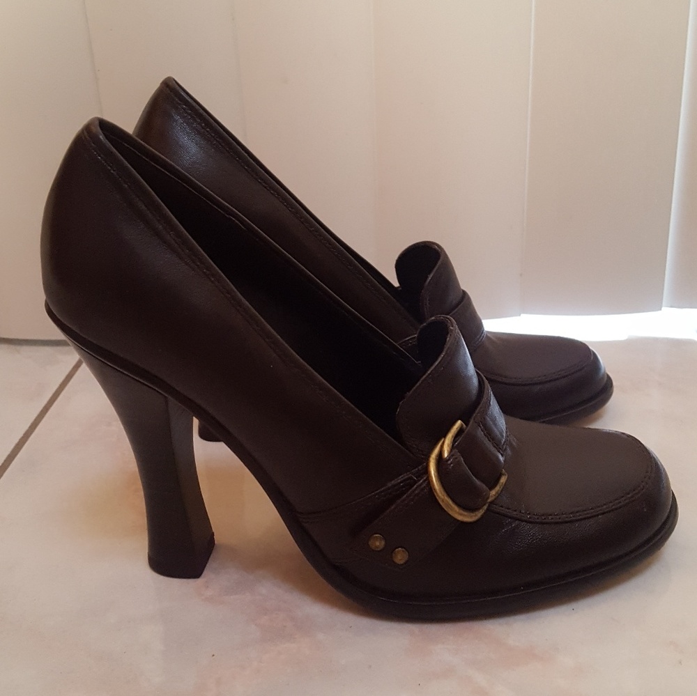 🚫 SOLD!!!  Steve Madden heels