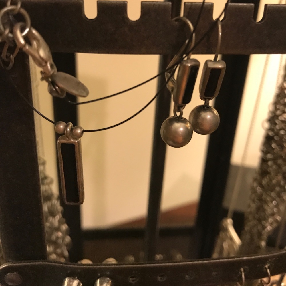 Necklace & earrings