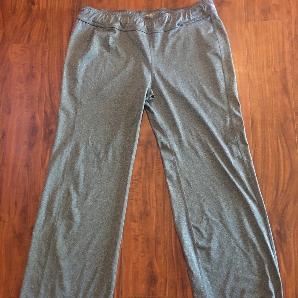 Danskin bootcut yoga pants size 20