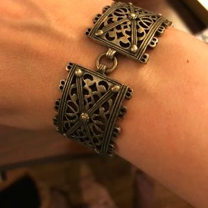 Antique silver bracelet Antique silver bracelet