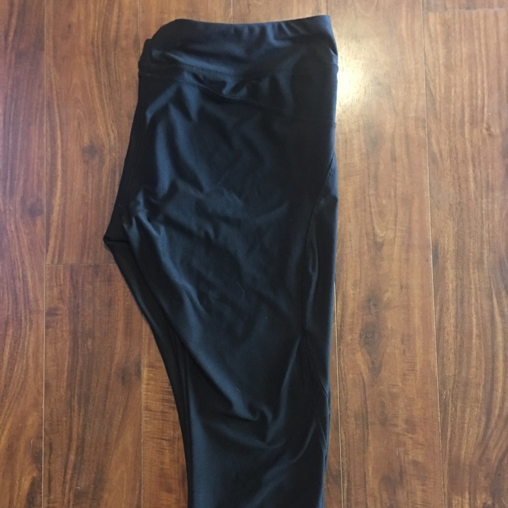 Avis Capri yoga pants 2XL
