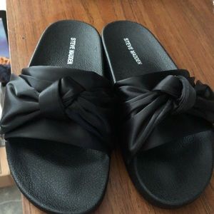 Steve Madden slides