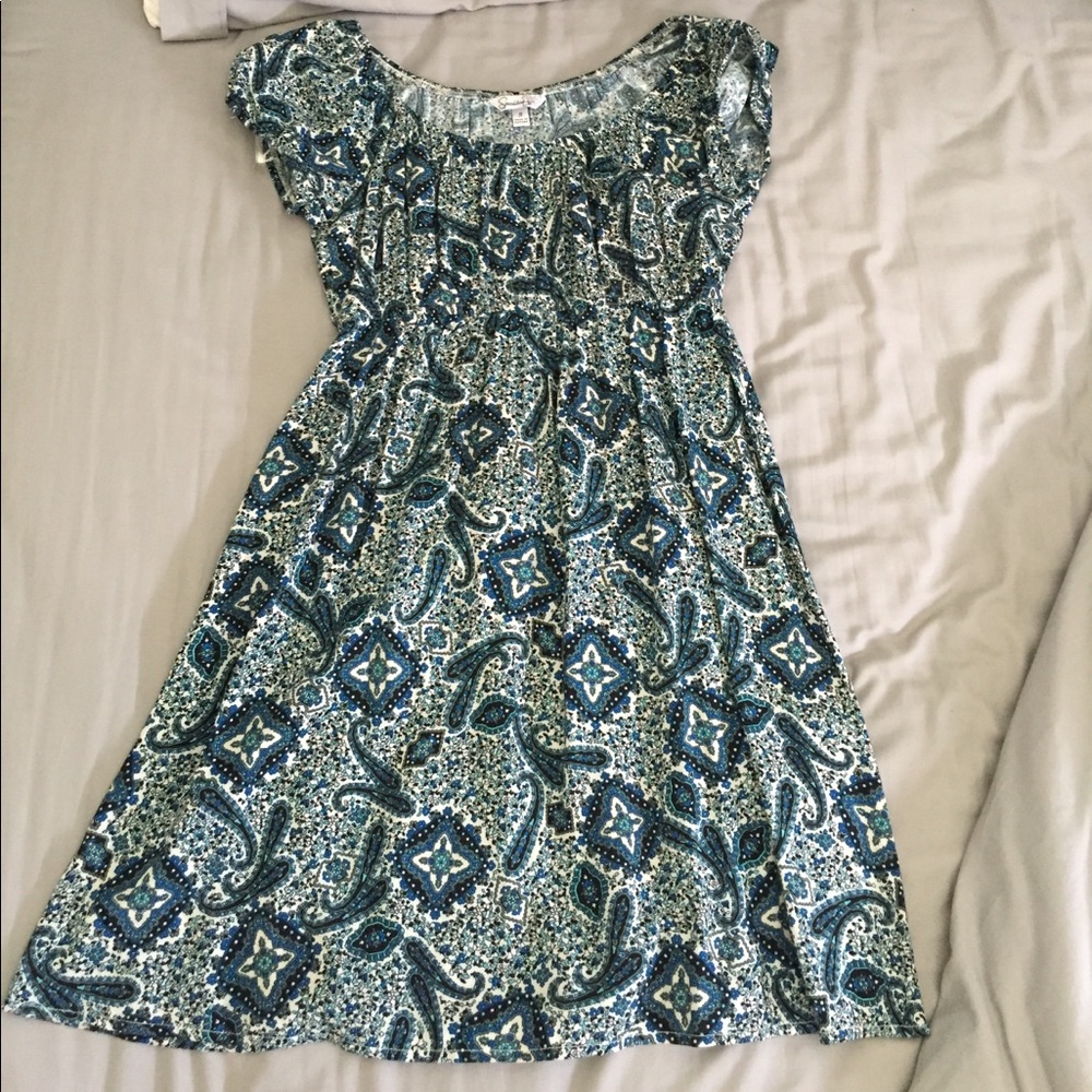 Green pattern dress