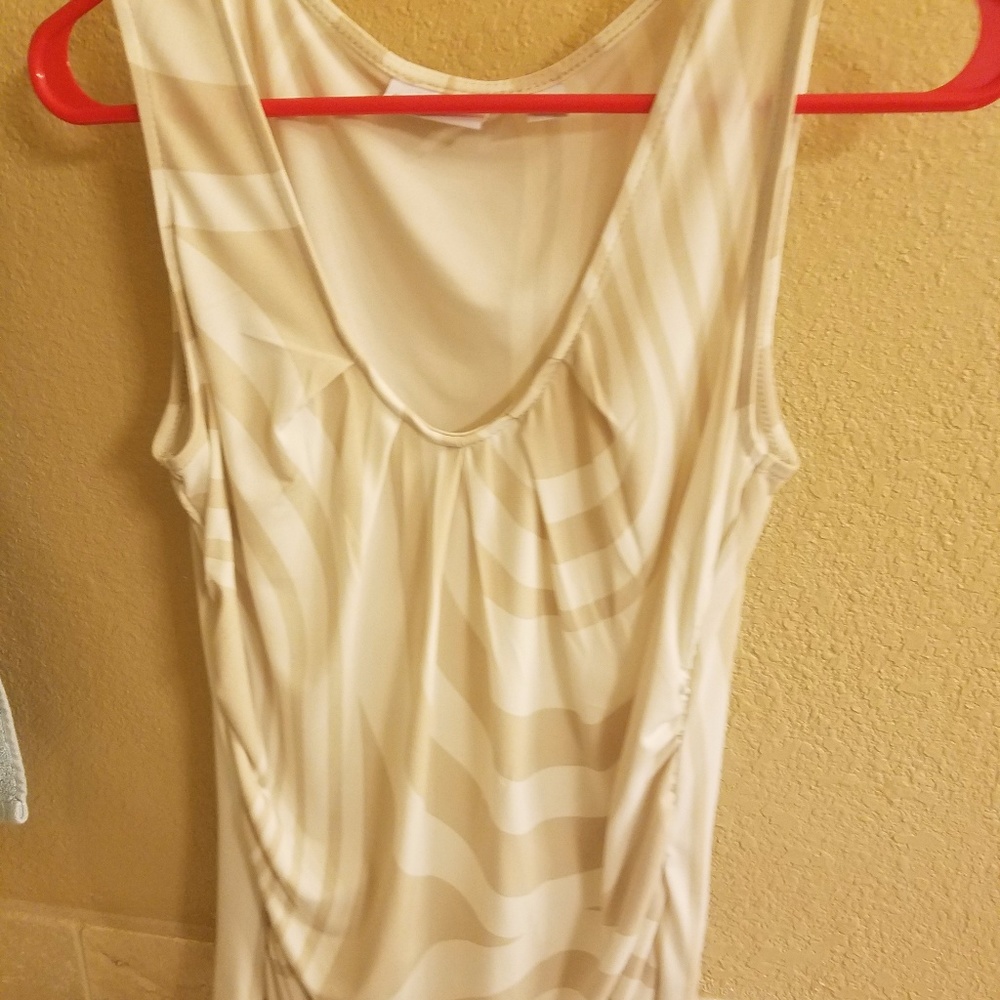 Excellent condition dressy causal top