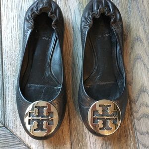 Classic Tory Burch Reva flats! Size 34 / 34.5