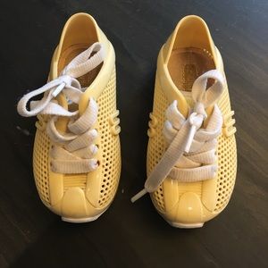 Darling like new infant Mini Melissa tennies