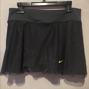 Niki tennis skirt