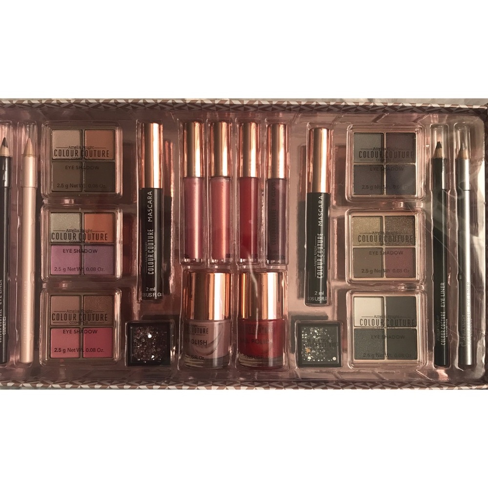 Amelia Knight Colour Couture Cosmetics Kit