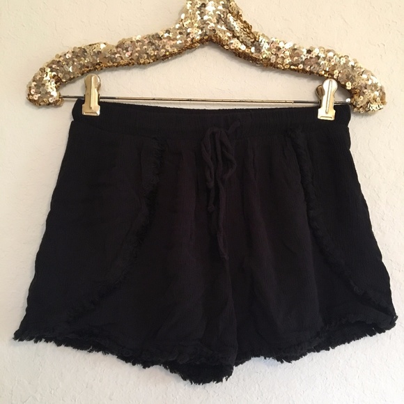 Mossimo Supply Co. Pants - ⌛️  Mossimo Black Fringe Shorts ⌛️