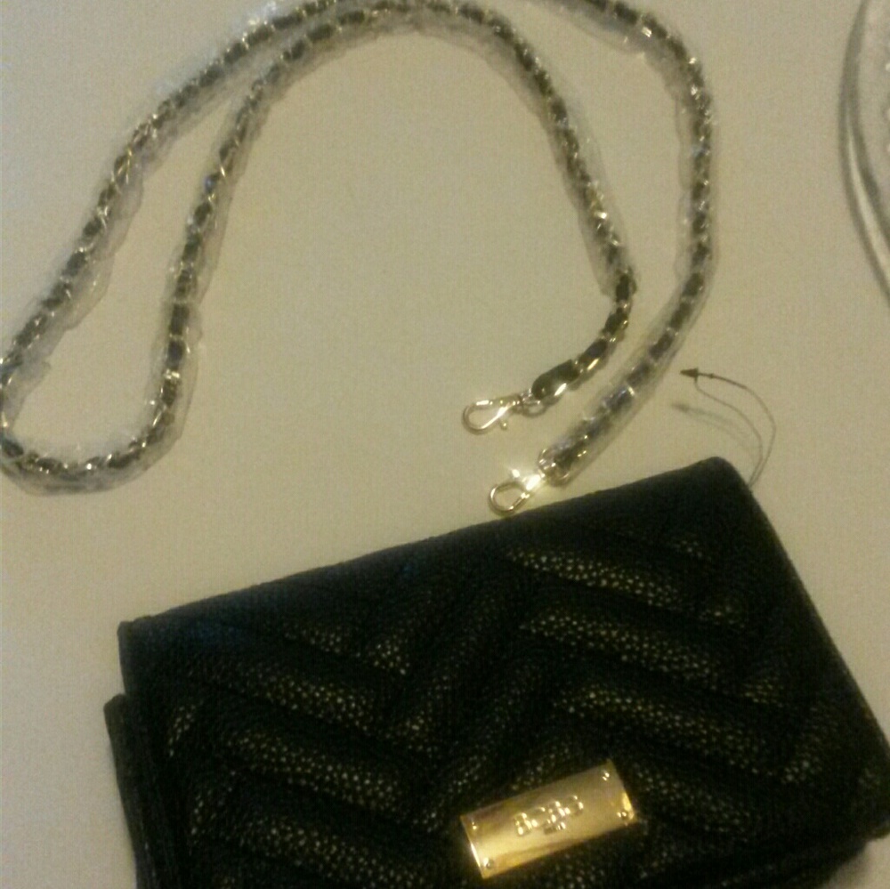 DONATED Vegan Clutch/crossbody NWOT/MOST SELL - Picture 2 of 5