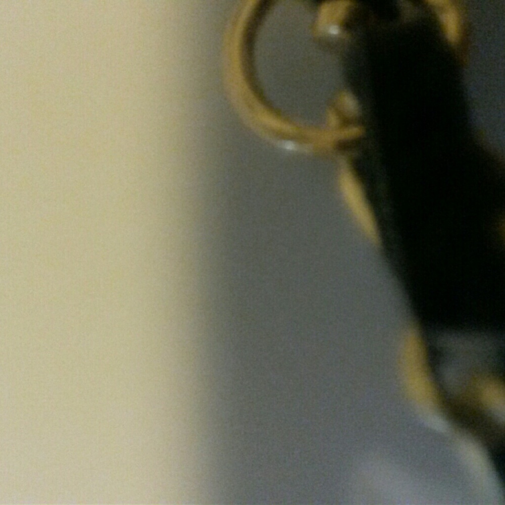 DONATED Vegan Clutch/crossbody NWOT/MOST SELL - Picture 5 of 5