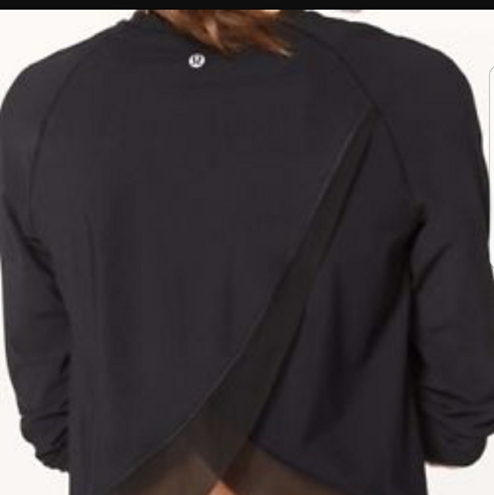 In search of lululemon long sleeve! 4 6 8