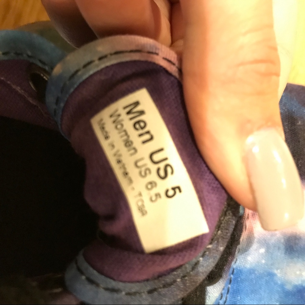 Shoes - Picture 3 of 3