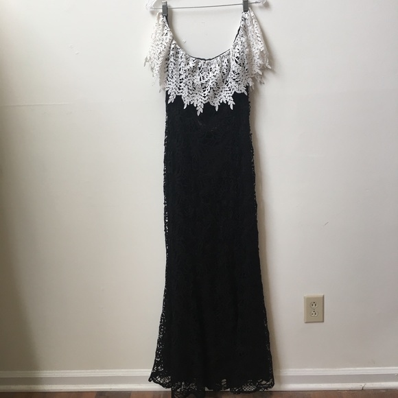 NWT Tahari ASL Off-The-Shoulder Lace Gown - Picture 3 of 6
