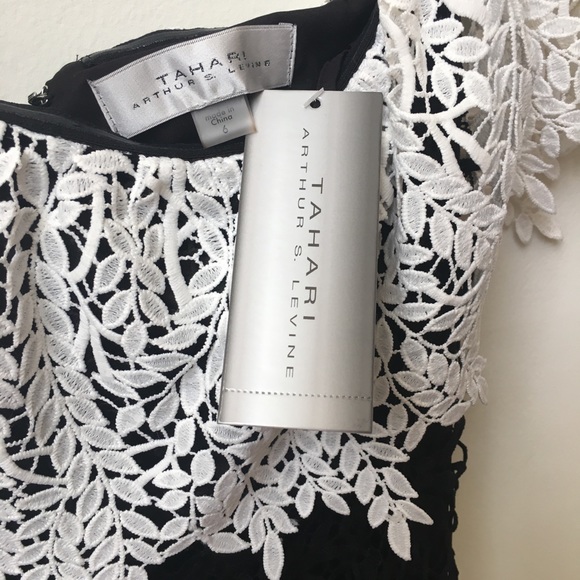 NWT Tahari ASL Off-The-Shoulder Lace Gown - Picture 5 of 6