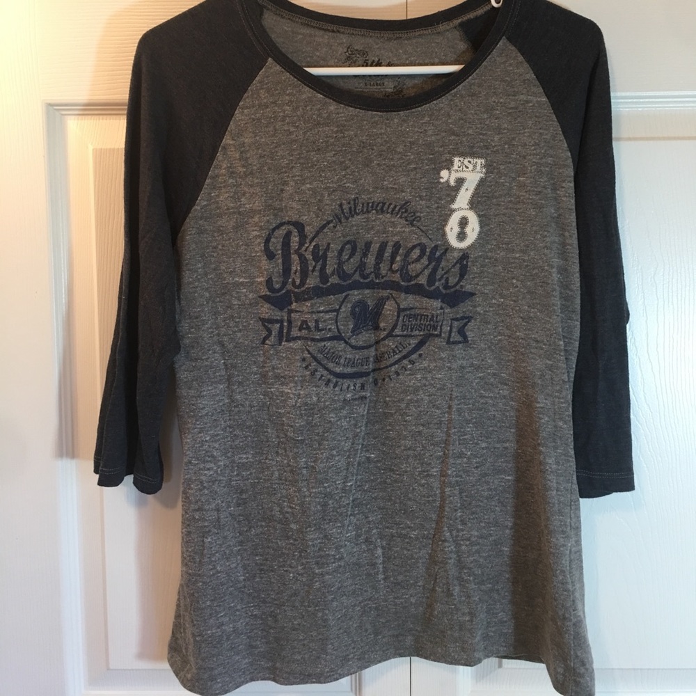 *DONATING* Women’s Milwaukee Brewers Baseball Tee