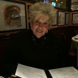 Meet your Posher, Carmela