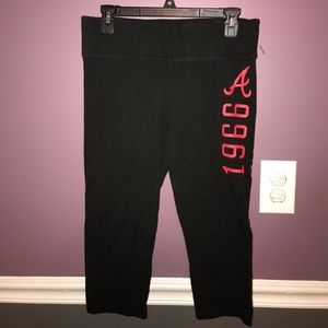 Braves yoga pants