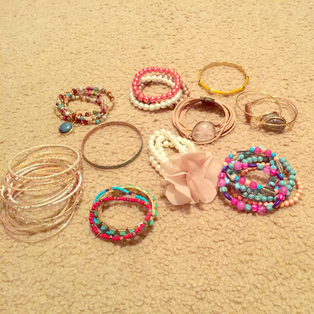 Bracket set! 30 bracelets