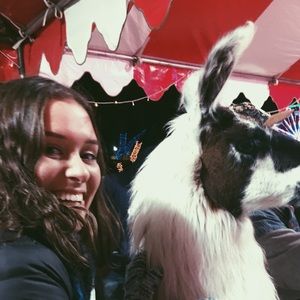 Meet your Posher, Maura