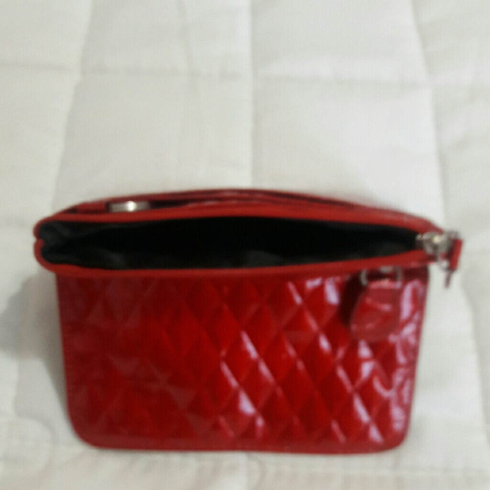 Credit card pouch