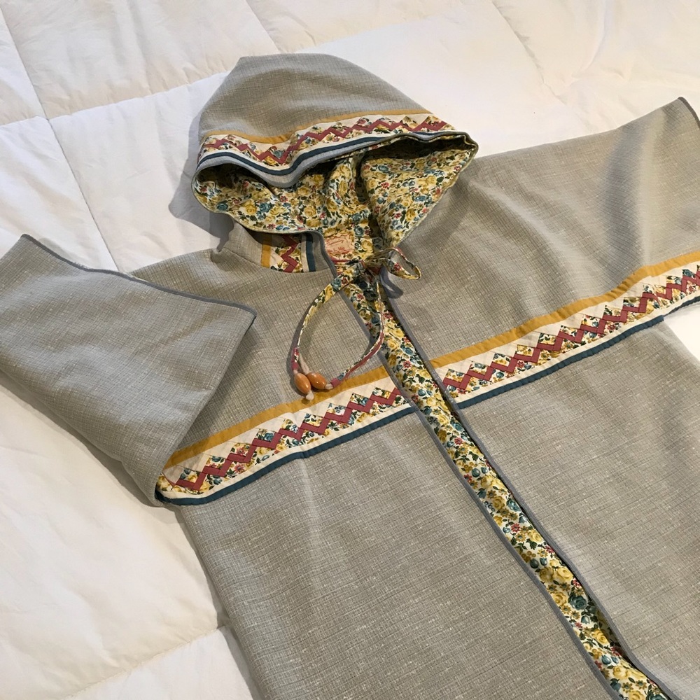 Spring Jacket - Picture 1 of 3