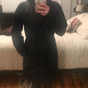 North Face wind breaker black!! Perfect Condition