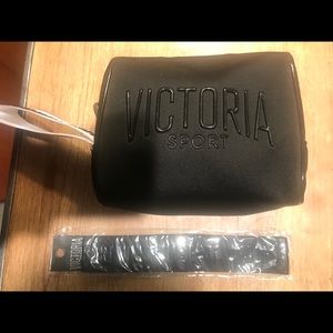 NWT Victoria Sport Black Headband And Toiletry Bag