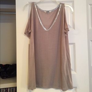 BB Dakota Open Shoulder Top BB Dakota Open Shoulder Top