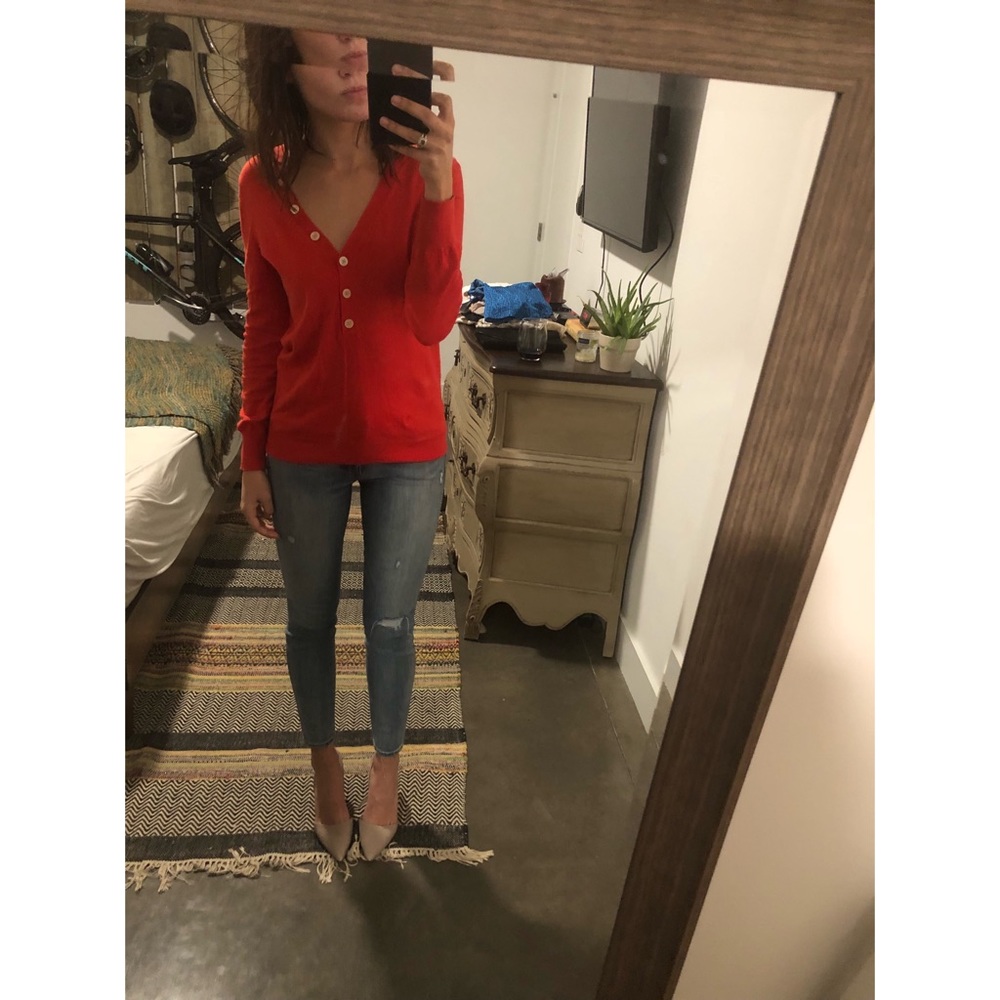 VNeck Gap Sweater w/ buttons (XS)